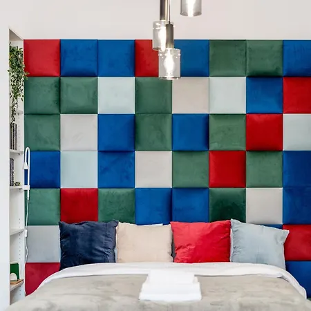 Jozefinska Deluxe By Bookinghost