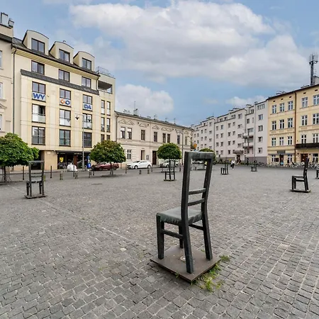 Apartment Jozefinska Deluxe By Bookinghost